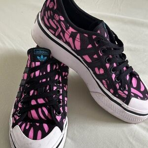 Adidas Women's Pink and Black Sneakers